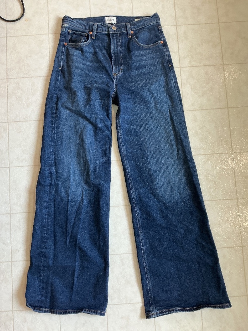Dark blue Citizens of Humanity jeans size 28.